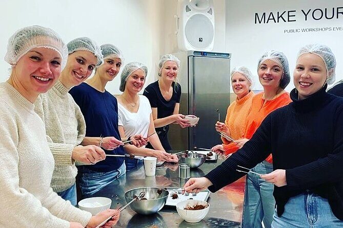 1.5h Belgian Chocolate Workshop in Brussels (bean to bar) - The 170 m² training centre: modern setup, cool air