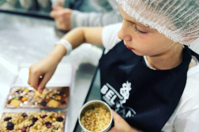 1.5h Belgian Chocolate Workshop in Brussels (bean to bar) - Where you start: check-in to your classroom walk