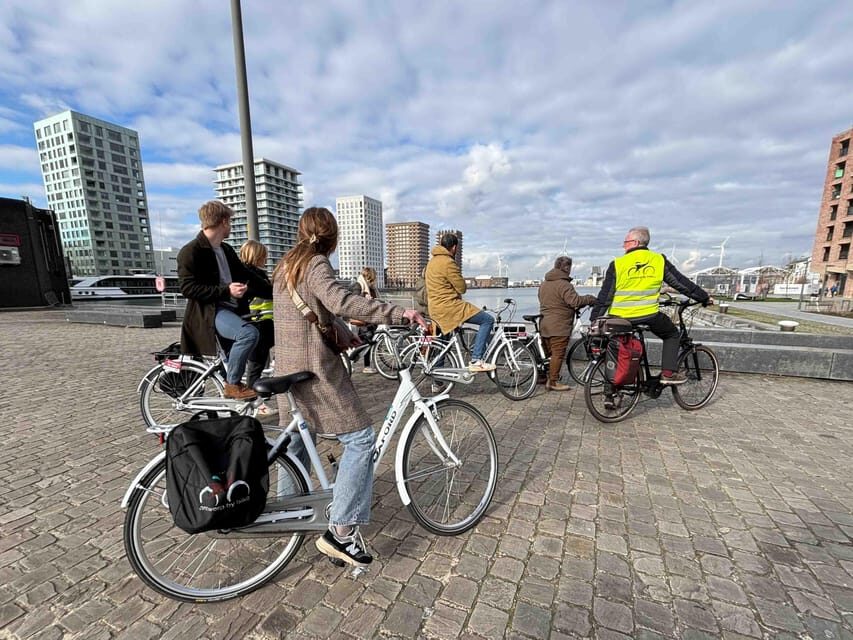 Antwerp: City Highlights Guided Bike Tour - Biking Comfort and Real-World Traffic: What to Expect
