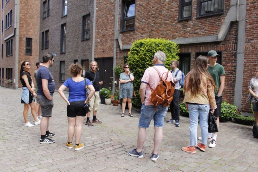 Antwerp: City Highlights Walking Tour - Cathedral of Our Lady: when you learn what to notice