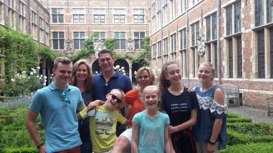 Antwerp: City Highlights Walking Tour - Meir Street and courtyards: seeing the city’s everyday side