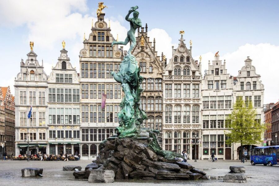 Antwerp: Private Historical Highlights Walking Tour - Vlaeykensgang and Nello & Patrasche: The Alley You’ll Want to Photograph