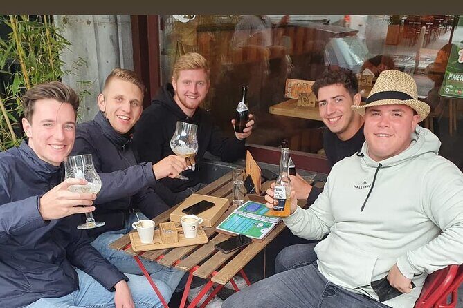 Beer Tasting and Scavenger Hunt in Brussels – About 3 Hours - Beer tastings in several bars: what to expect and how to pace it