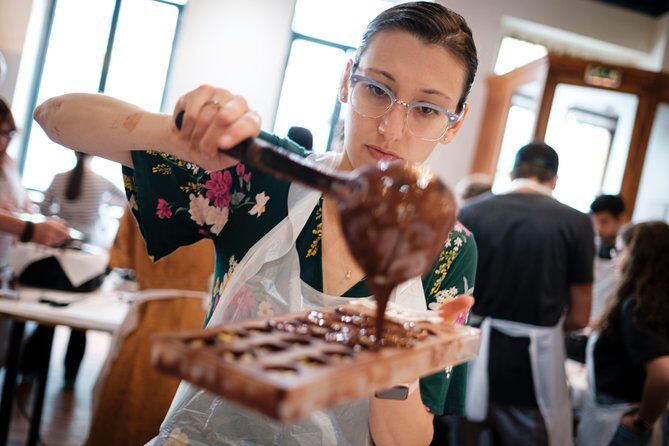 Belgian Chocolate Workshop in Bruges - Inside the 2.5-Hour Class: Tempering to Hot Chocolate