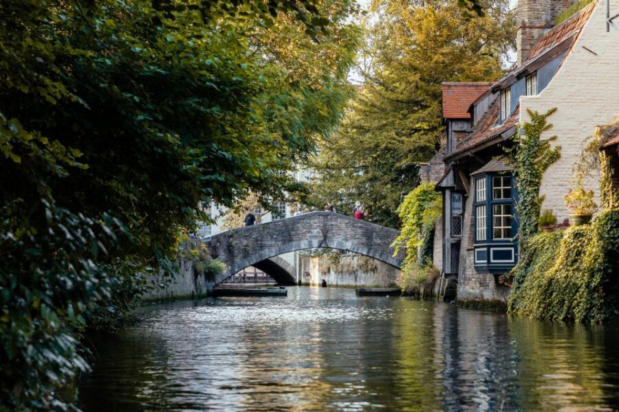 Bruges: 1.5-Hour Private Kick-Start Tour with a Local - Quick booking checklist before you go