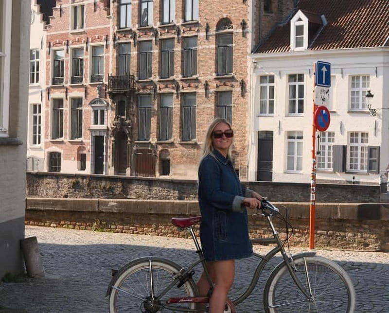 Bruges: City Bike Tour with a Local - Key things to know before you bike Bruges