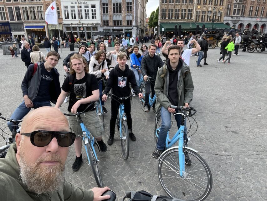 Bruges: City Highlights Bike Tour - Windmills and the edges of Bruges: the view changes when the route does