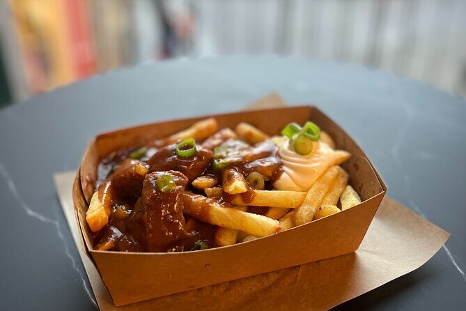 Bruges Food Tour with Full Meal & Drinks by Do Eat Better - How the guide shapes the experience