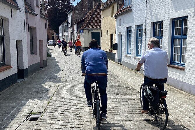 Bruges, Guided Retro Biketour: Highlights and Hidden Gems - Stop-by-Stop: Hof Bladelin to the Famous Belfry and Squares