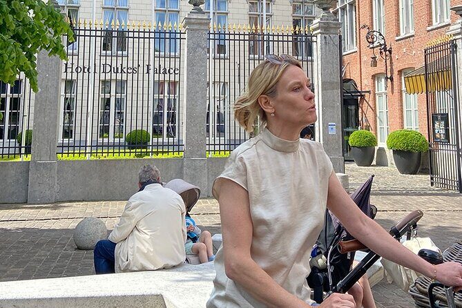 Bruges, Guided Retro Biketour: Highlights and Hidden Gems - Beguinage Ten Wijngaarde and Jan van Eyckplein: Bruges at a Slower Tempo