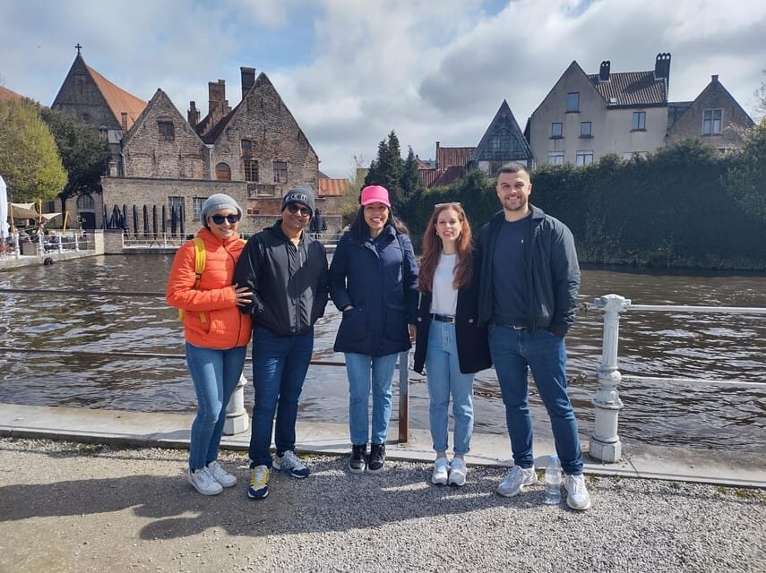 Bruges: Historical Walking Tour with Food Tasting - Waffles, fries, bitterballen, and hot chocolate: comfort food with Belgian attitude