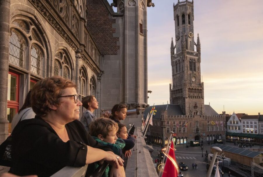 Bruges: Historium Bruges Medieval Experience Ticket - Audio Guide, Wi-Fi, and Lockers: Small Extras That Keep the Day Smooth