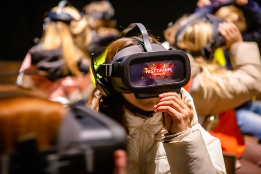 Bruges: Historium Bruges Story and VR Ticket - Virtual Reality over Bruges in 1435