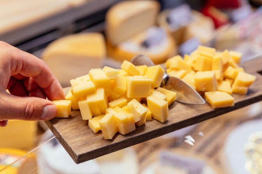 Bruges: Private Food Tour – 10 Tastings with Locals - Why the guide matters: names you’ll see and how they shape the day