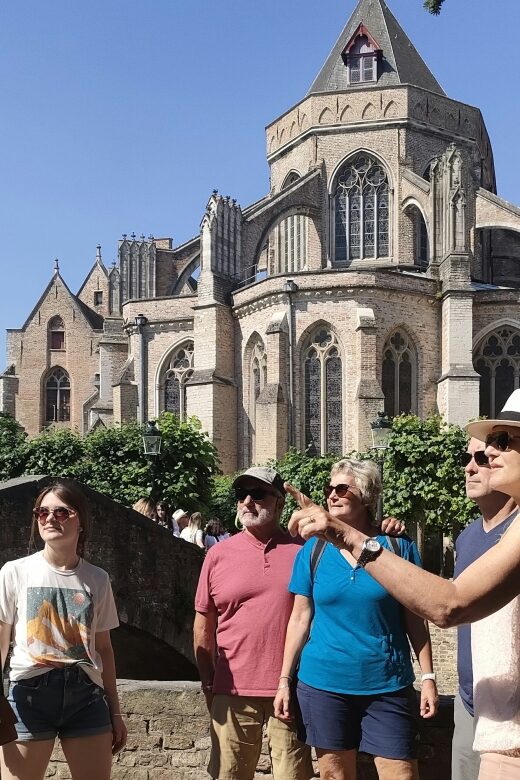 Bruges: Small Group Boat Cruise and Guided Walking Tour - Rosary Quay Chocolate Tasting: The Break That Actually Feels Like a Treat