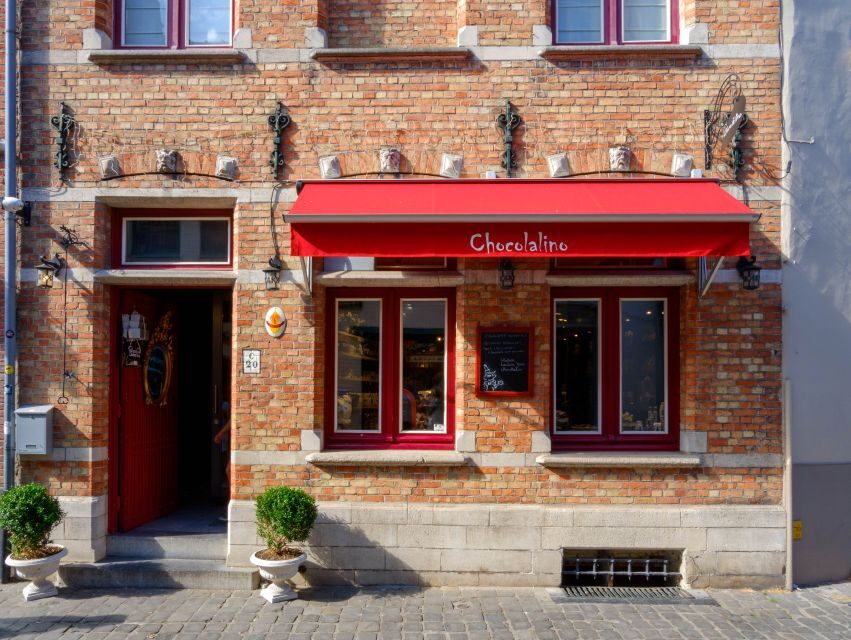 Bruges: Walking Tour, Canal Boat Trip w/Beer Tasting Option - Lunch break: use it well so Bruges doesn’t rush you