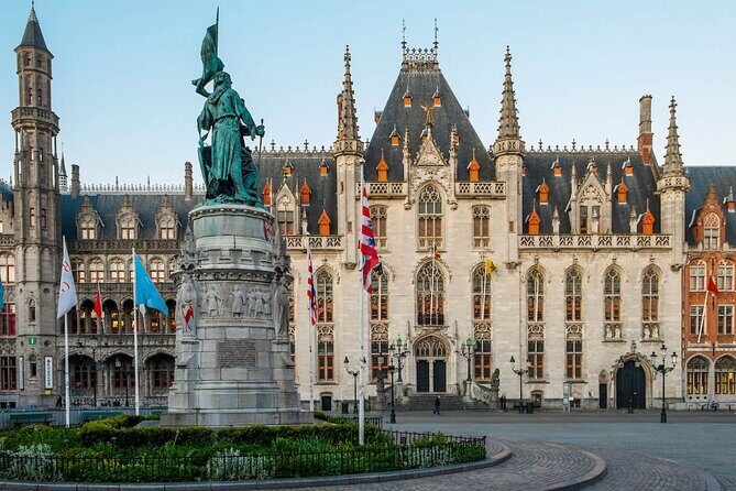Bruges Walking Tour with Audioguide on Your Smartphone - Price and logistics: what you really pay for with $8.41