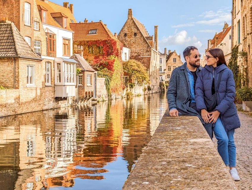 Bruges : Your private 30min. photoshoot in the medieval city - Weather-proofing your photos in a rainy medieval city