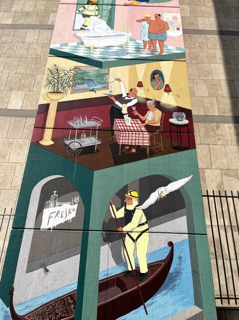 Brussels: 2 hours Private Walking Tour of the Comics Walls - Walking Through Brussels Historical Center and Different Neighborhoods