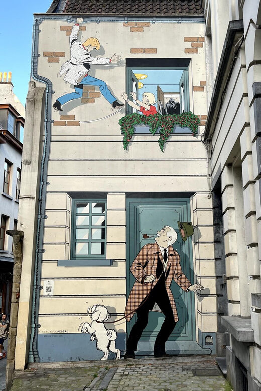 Brussels: 2 hours Private Walking Tour of the Comics Walls - Price and Value: Is $101 per Person Fair for a Private 2-Hour Tour?
