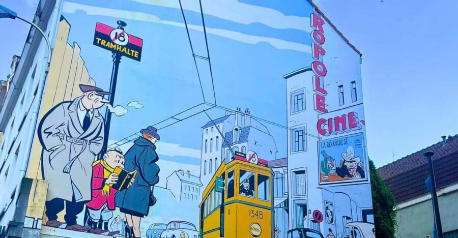 Brussels: 2 hours Private Walking Tour of the Comics Walls - Reading Brussels Murals Like Comics: Tintin, Yoko Tsuno, XIII, and Friends