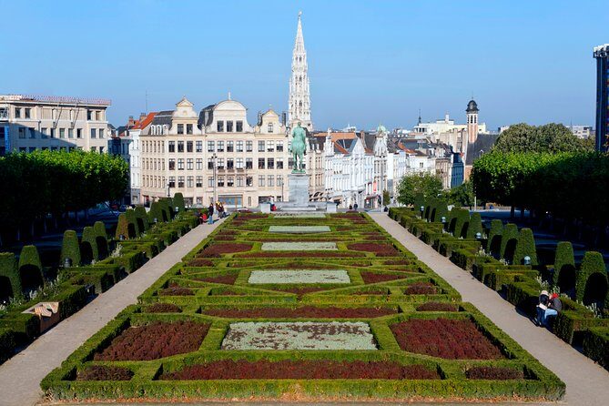 Brussels All In Tour : Belgian food, chocolate, beer, sightseeing - Beer tasting in an old tavern: the fun history moment