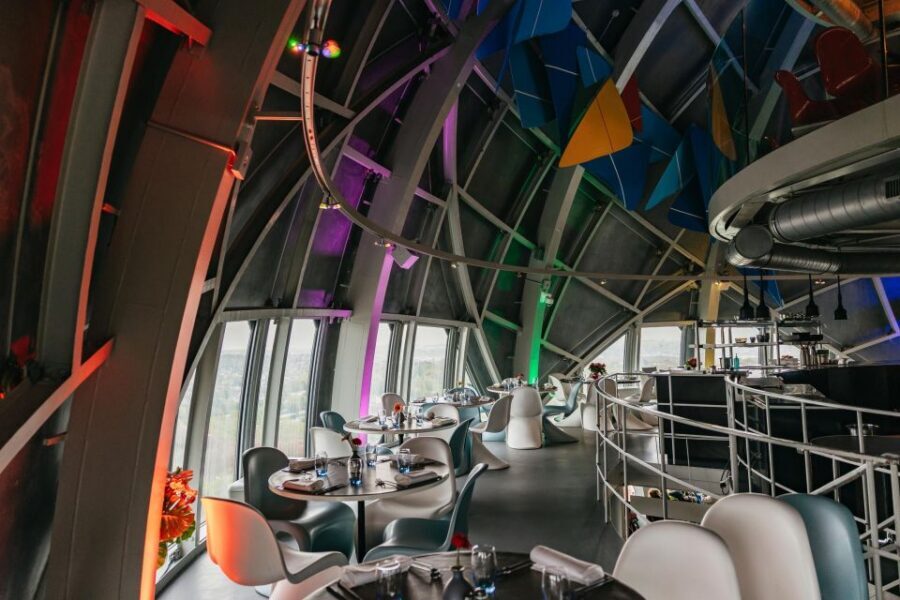 Brussels: Atomium Entry Ticket with Design Museum Ticket - Quick hits before you go