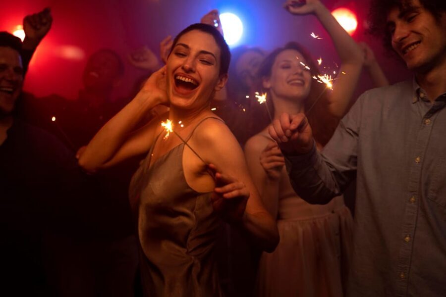 Brussels: BXL Pub Crawl Guided Tour - The 4-Stop Plan: Four Venues, Four 50-Minute Blocks