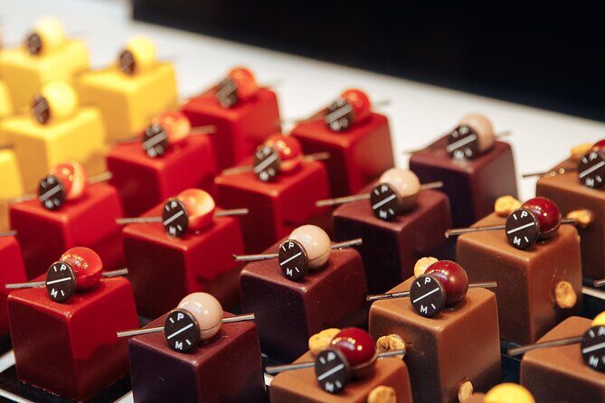 Brussels Chocolate Walking Tour and Workshop - Galler tastings: more samples, more style