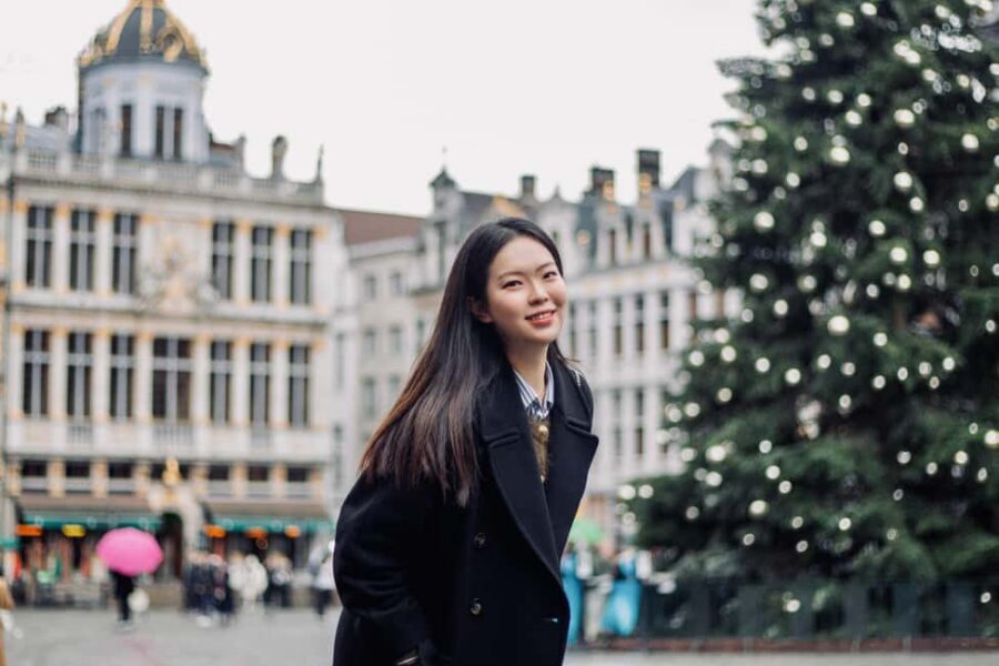 Brussels City Photoshoot With a Professional Photographer - Mont des Arts: height and photo depth without extra planning
