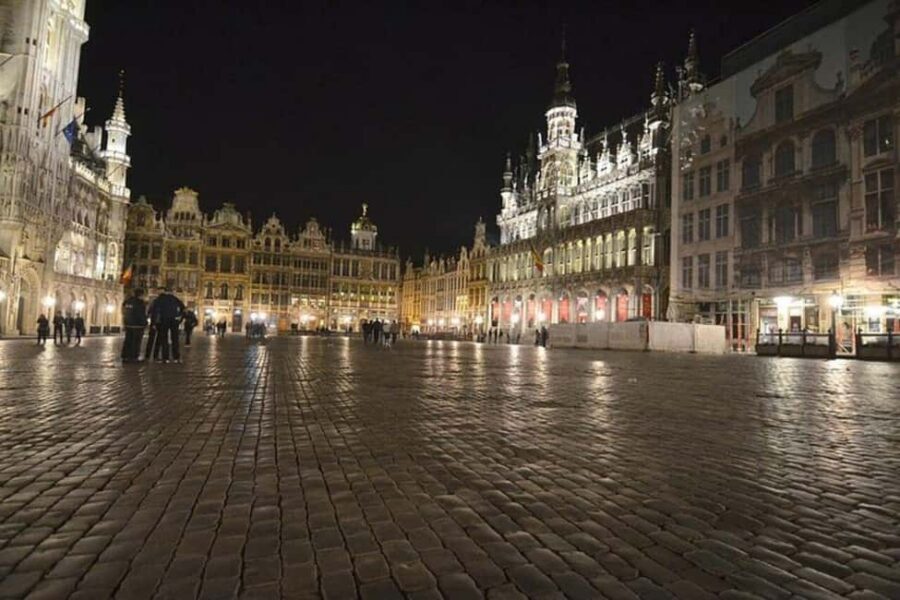 Brussels: Highlights and Hidden Gems Walking Tour - The Royal Palace: Power, Place, and Why the Streets Around It Matter