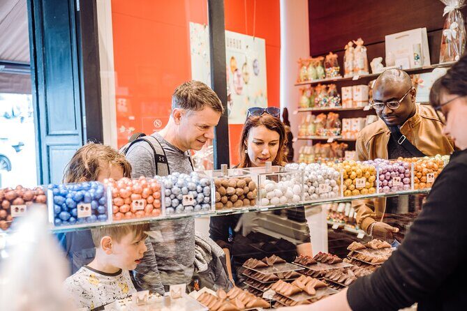 Brussels Highlights & Hidden Gems Private Tour with a Local Guide - Chocolate Stop at Passion Chocolat: Choose What You Like
