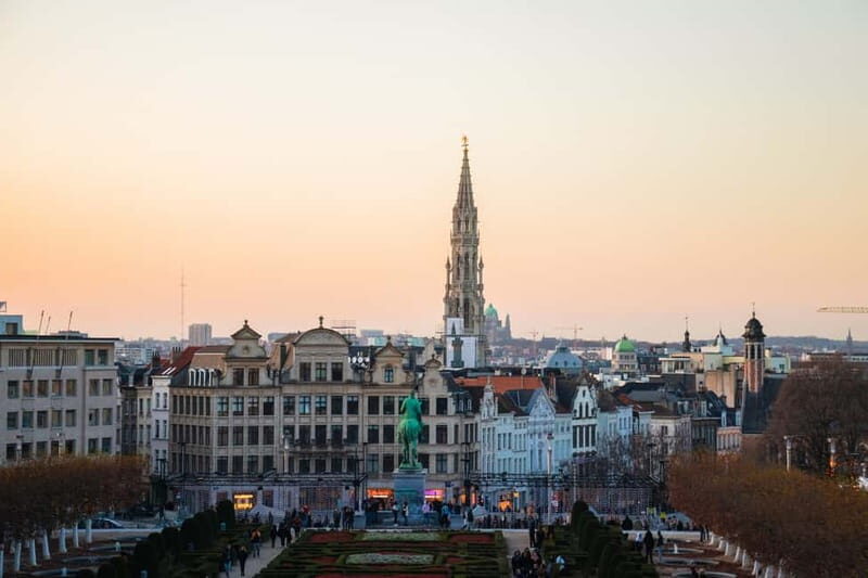 Brussels Highlights: Walking & Bus Tour with Waffle Tasting - The Bus Loop Through Brussels: Royal Palace, Justice, and EU-Adjacent Streets