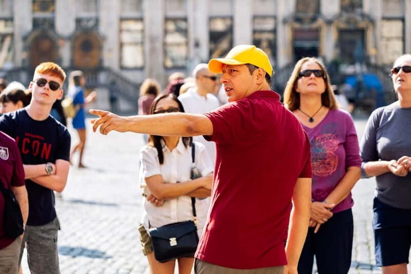 Brussels: Historical Tour with Chocolate & Waffle Tasting - Where it starts: Grand Place, right under the city hall tower