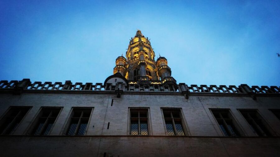 Brussels: Hungry Mary's Famous Beer and Chocolate Tour - What This Tour Feels Like: City Sights, 10 Chocolates, 5 Beers