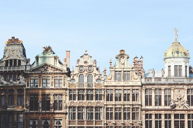 Brussels Old City’s Highlights Walking Tour - Grand Place and the Town Hall focus that sets the tone