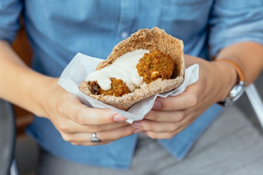 Brussels: Private Food Tour – 10 Tastings with Locals - From the Smurfs statue to your first bites