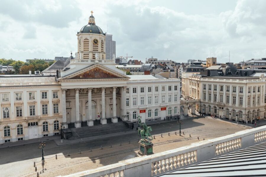 Brussels: Private Tour w/ Locals – Highlights & Hidden Gems - Local Guide Stories That Make the City Click