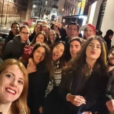 Brussels: Pub Crawl and Nightlife Party Experience - Stops 2 to 4: how the group stays social while the music climbs
