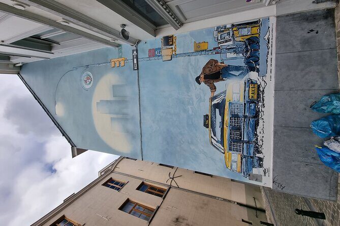 Brussels through its comics murals - Cedric’s guide style: upbeat, visual, and tuned to your questions