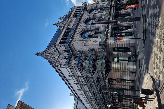 Brussels through its comics murals - Price and value: what you’re paying for at $32.02