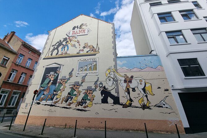 Brussels through its comics murals - Meeting at Hilton Brussels Grand Place and getting oriented