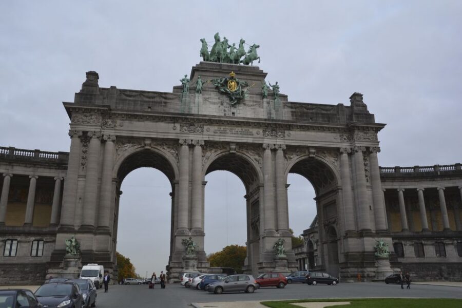 Brussels: Walking Tour from Central Station to Manneken Pis - Starting at Brussels Central Station: the easiest first step