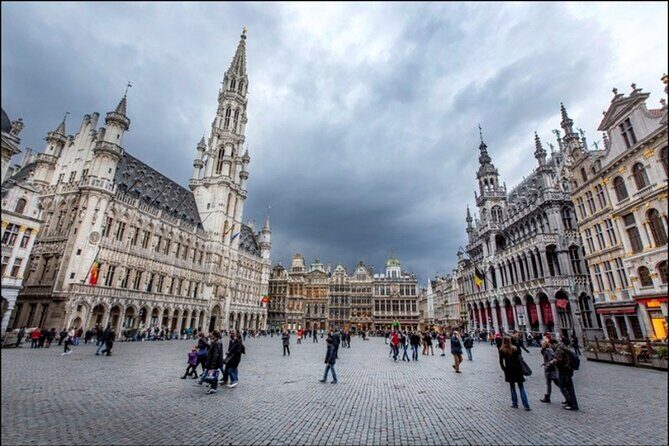 Brussels Walking Tour with Guide plus PDF - Mont des Arts and Brussels Central Station: Views Plus a Practical Train Lesson