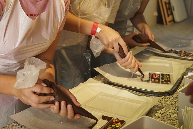 Chocolate Workshop and Self-Guided Museum Visit at Choco-Story in Brussels - Meet your chocolatier: why small-group help makes a difference