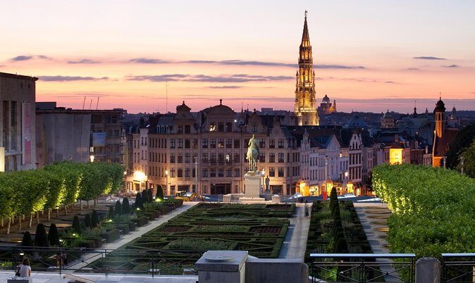e-Scavenger hunt Brussels: Explore the city at your own pace - Brussels at Your Pace: The Self-Guided Trail Setup