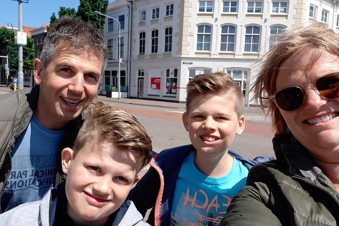 e-Scavenger hunt Turnhout: Explore the city at your own pace - Beguinage at Begijnhof: UNESCO calm through a city game