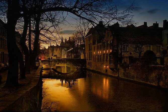 Evening Tour: The Dark Side of Bruges - Timing and Walking Reality (So You Don’t Get Caught Hungry)