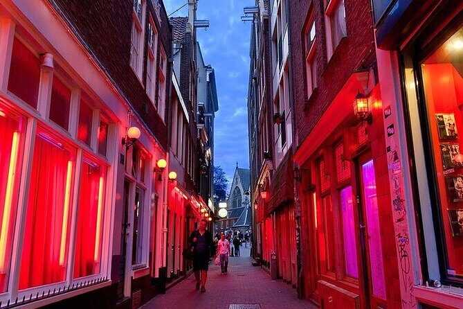 Evening Walking Tour: The Dark Side of Antwerp - Steen Castle: stepping into a prison-shaped past