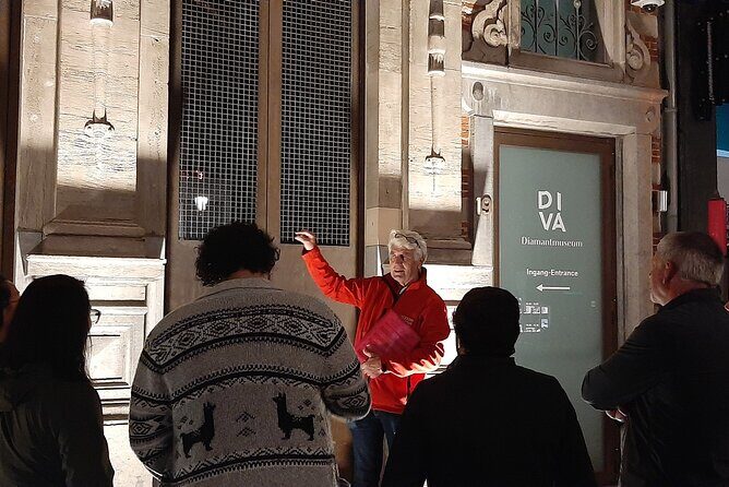 Evening Walking Tour: The Dark Side of Antwerp - St. Paul’s Church: Antwerp’s masters gathered under one roof